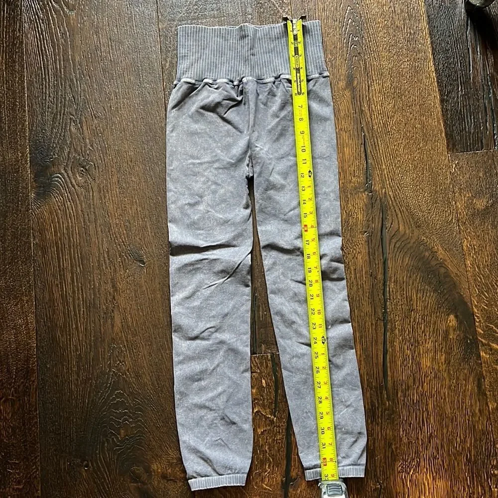 Free People High-Rise 7/8 Length Good Karma Leggings - Washed Grey - M/L - Picture 6 of 11